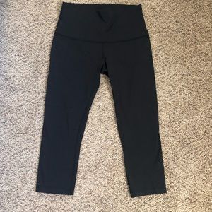 Black lululemon high waisted crop leggings